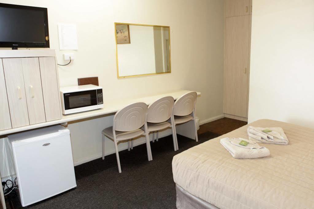 Wattle Tree Motel Cootamundra Exterior photo